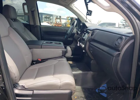 2018 Toyota Tundra Sr 4.6L V8 из США, поврежденный, VIN 5TFRM5F15JX134312